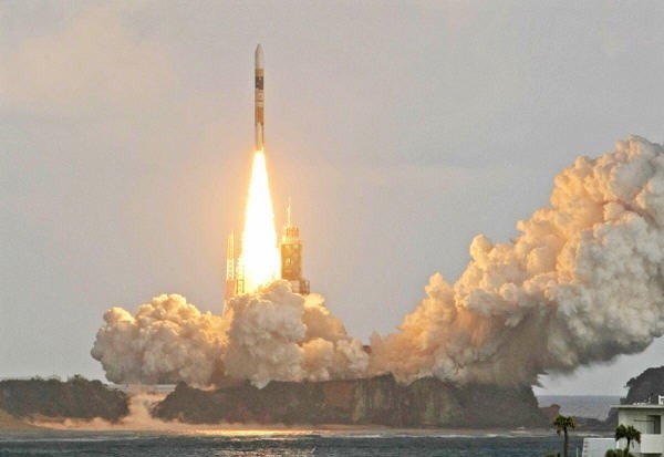 Nhật Bản quyết định phát triển tên lửa đạn đạo tầm ngắn 500 km. Trong hình là tên lửa đẩy H-2A của Nhật Bản (ảnh minh họa)